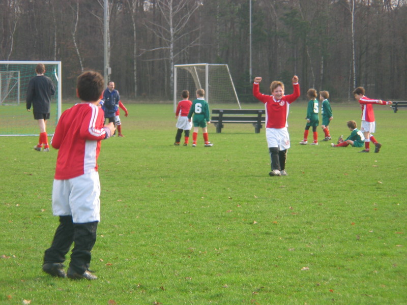 Toch maakt onze Thomas de 1-0!!!